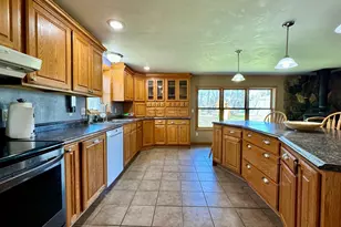 55715 State Hwy 11, Warroad, MN 56763 - Photo 5