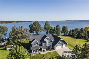 622 S South Shore Dr, Detroit Lakes, MN 56501 - Photo 1