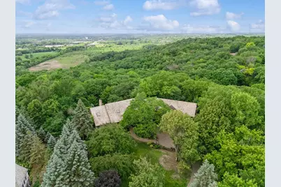 10420 Bluff Circle, Chaska, MN 55318 - Photo 5