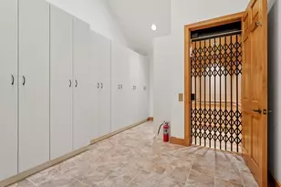 10420 Bluff Cir, Chaska, MN 55318 - Photo 21