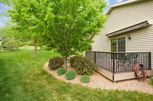 347 Wesley Ct, River Falls, WI 54022 - Photo 9