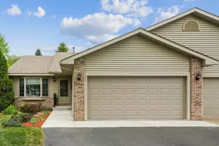 347 Wesley Ct, River Falls, WI 54022 - Photo 3