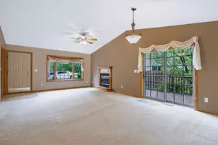 347 Wesley Ct, River Falls, WI 54022 - Photo 15