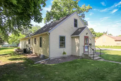340 5th Avenue SW, Hutchinson, MN 55350 - Photo 1
