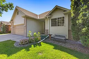 521 Redpoll Ave SE, New Prague, MN 56071 - Photo 1