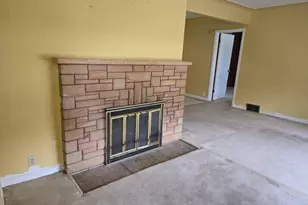 5740 Golden Valley Rd, Golden Valley, MN 55422 - Photo 5