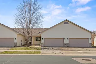 557 Meadow Ln, Norwood Young America, MN 55397 - Photo 1