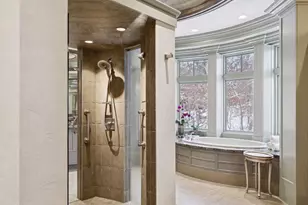 1989 Dwight Ln, Minnetonka, MN 55305 - Photo 31