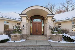 1989 Dwight Ln, Minnetonka, MN 55305 - Photo 5