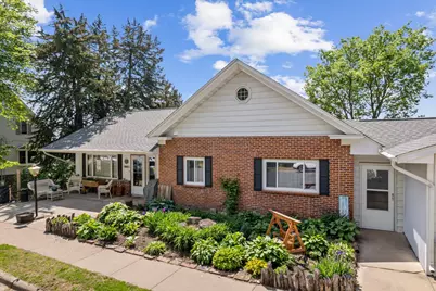 304 S 2nd Street, Alma, WI 54610 - Photo 1