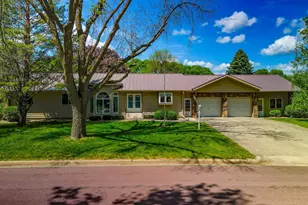 402 2nd Ave SE, Mapleton, MN 56065 - Photo 1