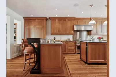 2683 E Lake Of The Isles Parkway, Minneapolis, MN 55408 - Photo 15