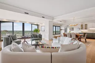 1201 Yale Pl, Minneapolis, MN 55403 - Photo 7