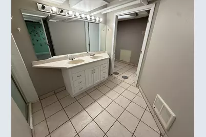 1820 Como Avenue SE, Minneapolis, MN 55414 - Photo 13