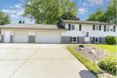 921 Beacon Lane, Apple Valley, MN 55124 - Photo 1