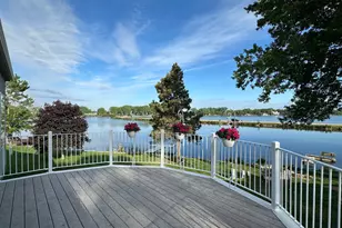 1976 Bay St, Worthington, MN 56187 - Photo 11