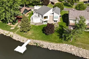 1976 Bay St, Worthington, MN 56187 - Photo 9