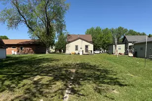 408 N Jefferson St, Minneota, MN 56264 - Photo 5