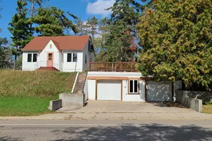 103 SW 4th St, Grand Rapids, MN 55744 - Photo 1