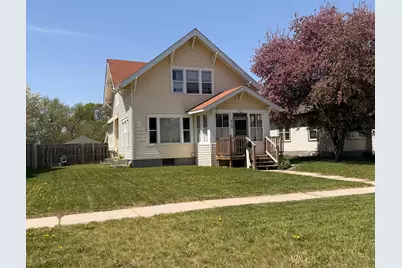 519 N Duluth Avenue N, Thief River Falls, MN 56701 - Photo 1