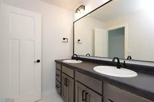 7358 30th St S, Fargo, ND 58104 - Photo 39