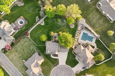 2703 10th Avenue SW, Austin, MN 55912 - Photo 1