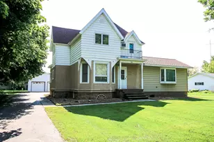 631 Mowbray St, Stewart, MN 55385 - Photo 1