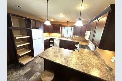 413 River Bluff Drive, Windom, MN 56101 - Photo 11