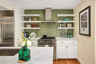 28 Greenway Gables, Minneapolis, MN 55403 - Photo 1