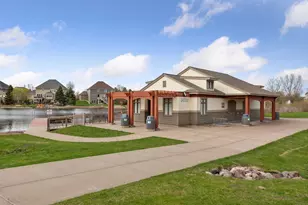 12187 Dunkirk St NE, Blaine, MN 55449 - Photo 101