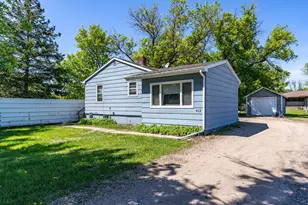 412 Hill Ave, Crookston, MN 56716 - Photo 1