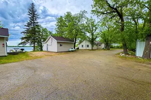 27621 Co Hwy 83, Battle Lake, MN 56515 - Photo 15