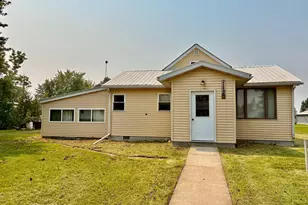 113 6th Ave SE, Baudette, MN 56623 - Photo 1