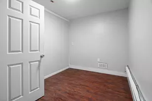 1040 13th Ave SE, Minneapolis, MN 55414 - Photo 11