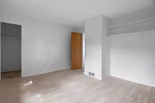 1040 13th Ave SE, Minneapolis, MN 55414 - Photo 9