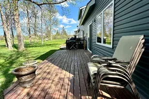 37489 Elm Dr, Warroad, MN 56763 - Photo 23