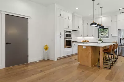 5742 Shady Oak Road S #7, Minnetonka, MN 55343 - Photo 7