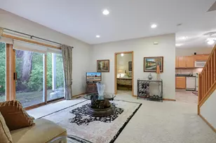 8207 Norman Creek Trail, Bloomington, MN 55437 - Photo 23