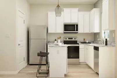 402 Redwood Street N, Cambridge, MN 55008 - Photo 3