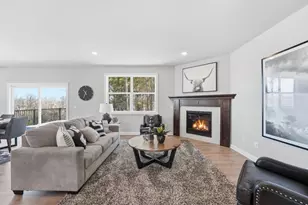 15587 Hampshire Ave S, Savage, MN 55378 - Photo 9