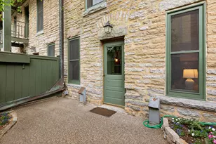 8 Grove St, Minneapolis, MN 55401 - Photo 39