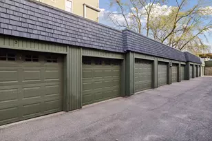 8 Grove St, Minneapolis, MN 55401 - Photo 41