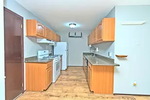 1601 N Innsbruck Dr, Fridley, MN 55432 - Photo 13