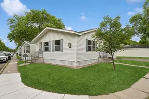 880 Cessna Dr, New Brighton, MN 55112 - Photo 1