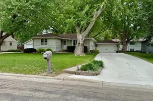 106 Morningside Rd, Albert Lea, MN 56007 - Photo 1