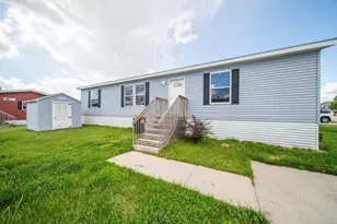 2009 Osprey Pl NW, Stewartville, MN 55976 - Photo 3