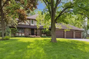 61 Deer Hills Ct, North Oaks, MN 55127 - Photo 1