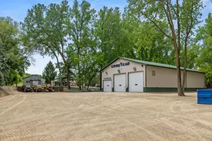 2511 Carver Ave E, Maplewood, MN 55119 - Photo 39