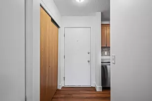 26 10th Street W, Saint Paul, MN 55102 - Photo 13