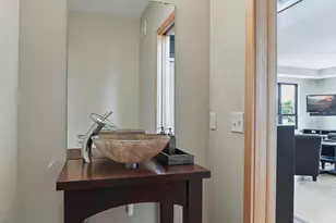 9 W Franklin Ave, Minneapolis, MN 55404 - Photo 15